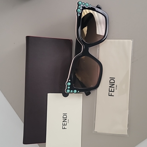 NWT Fendi Sunglasses - Picture 2 of 11